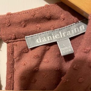 Daniel Rainn tank top